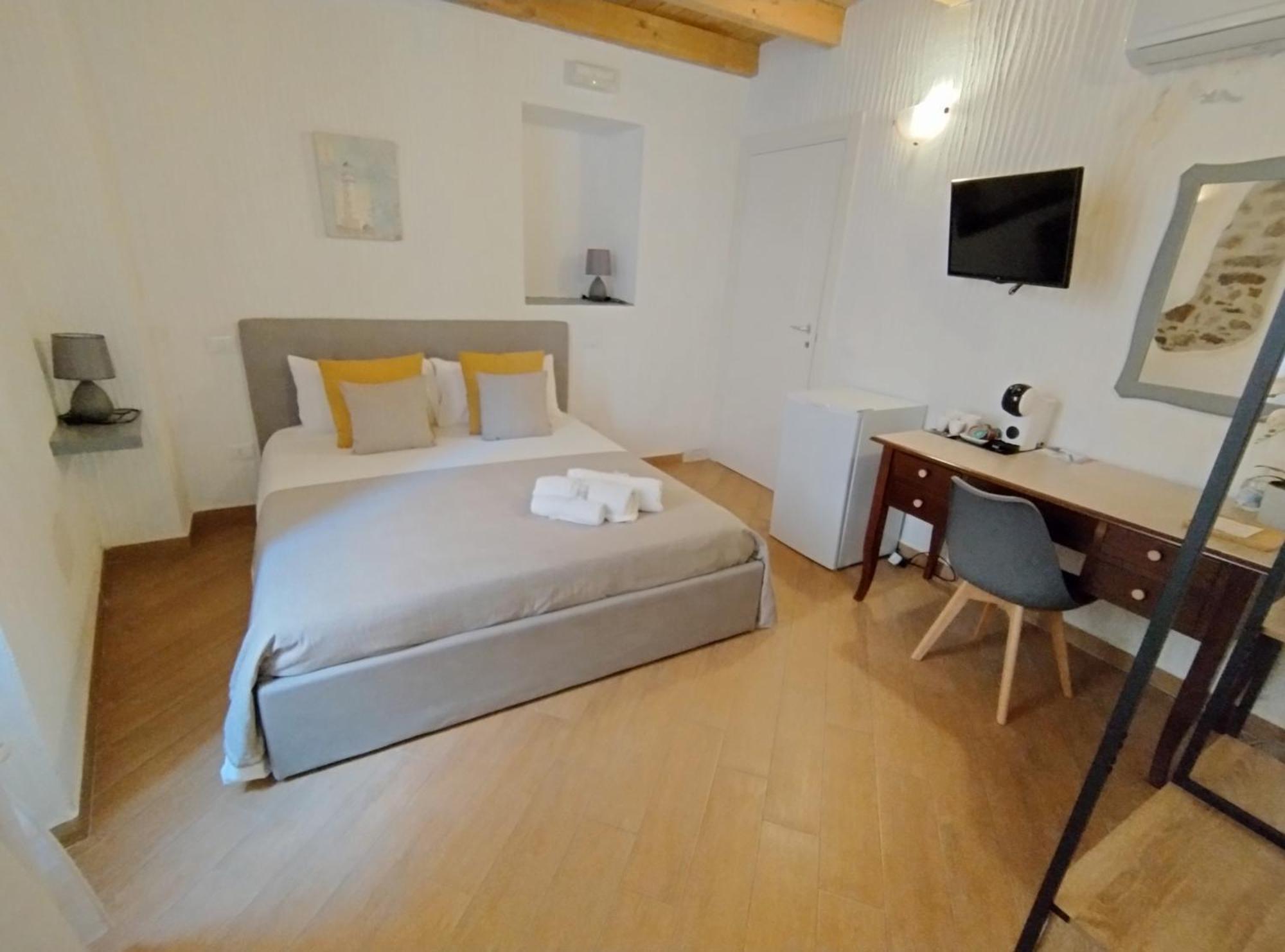 Holmann Suite & Rooms 奧爾比亞 外观 照片